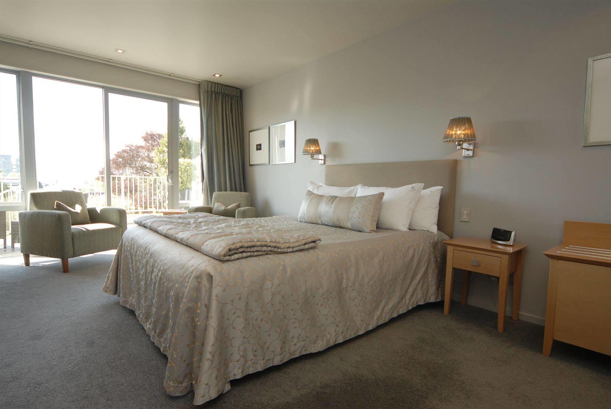 Bluestone On George Motel 5*