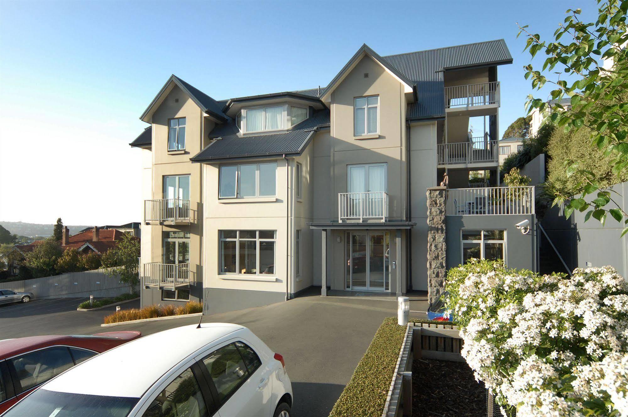 Bluestone On George 5*